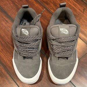 Brand New Unisex Vans Knu Skool Gray Sneakers